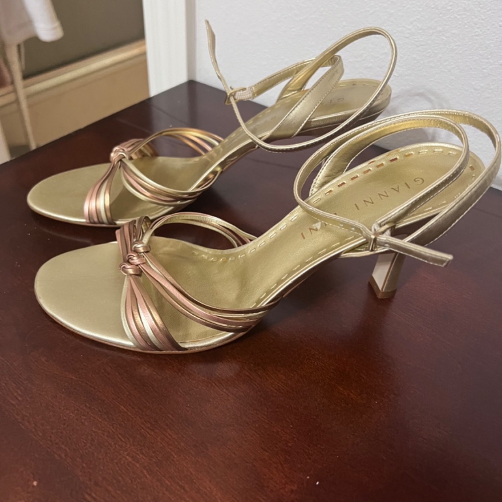 Used shoes - Picture 13 of 16